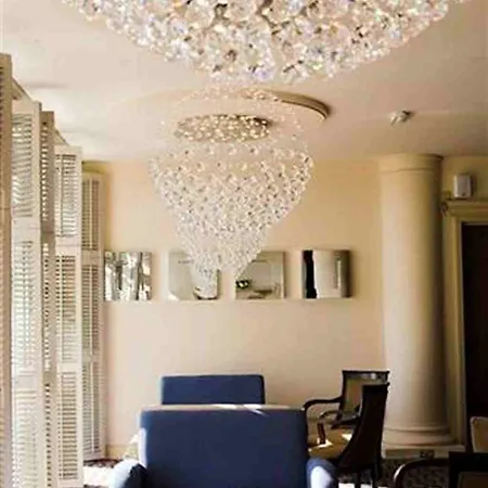 The Montenotte Отель 4*